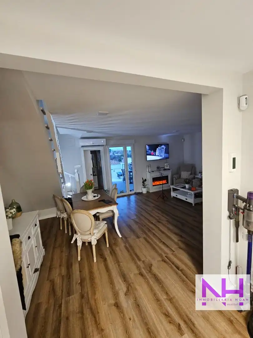 Sala de estar de Casa o chalet en venta en Almazora / Almassora con Aire acondicionado, Jardín privado y Terraza