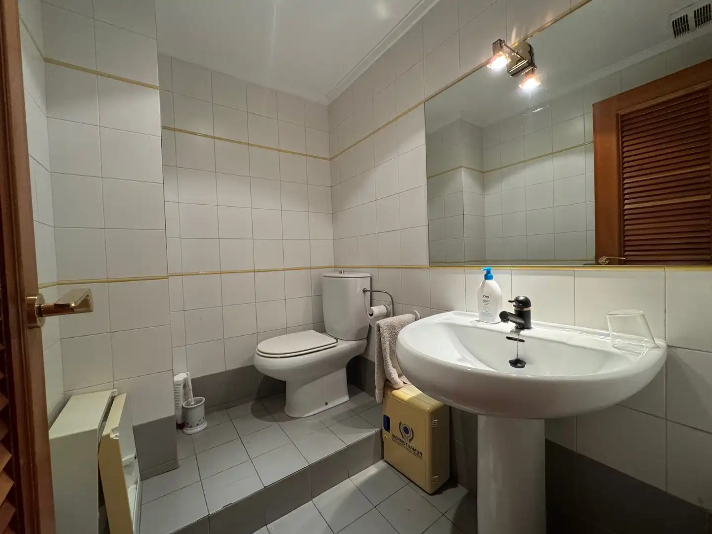 Bathroom of Office for sale in Villarcayo de Merindad de Castilla la Vieja