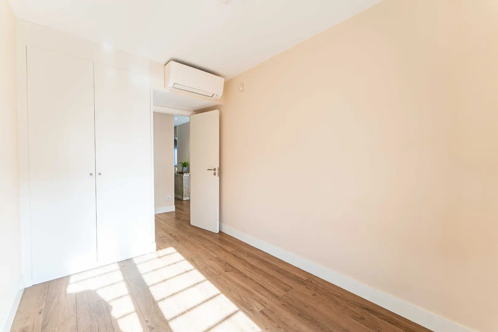 Bedroom of Ground floor for sale in Arroyomolinos (Madrid)  with Air Conditioner, Heating and Private garden