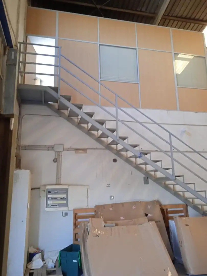 Industrial building to rent in Alaquàs, imagen 2
