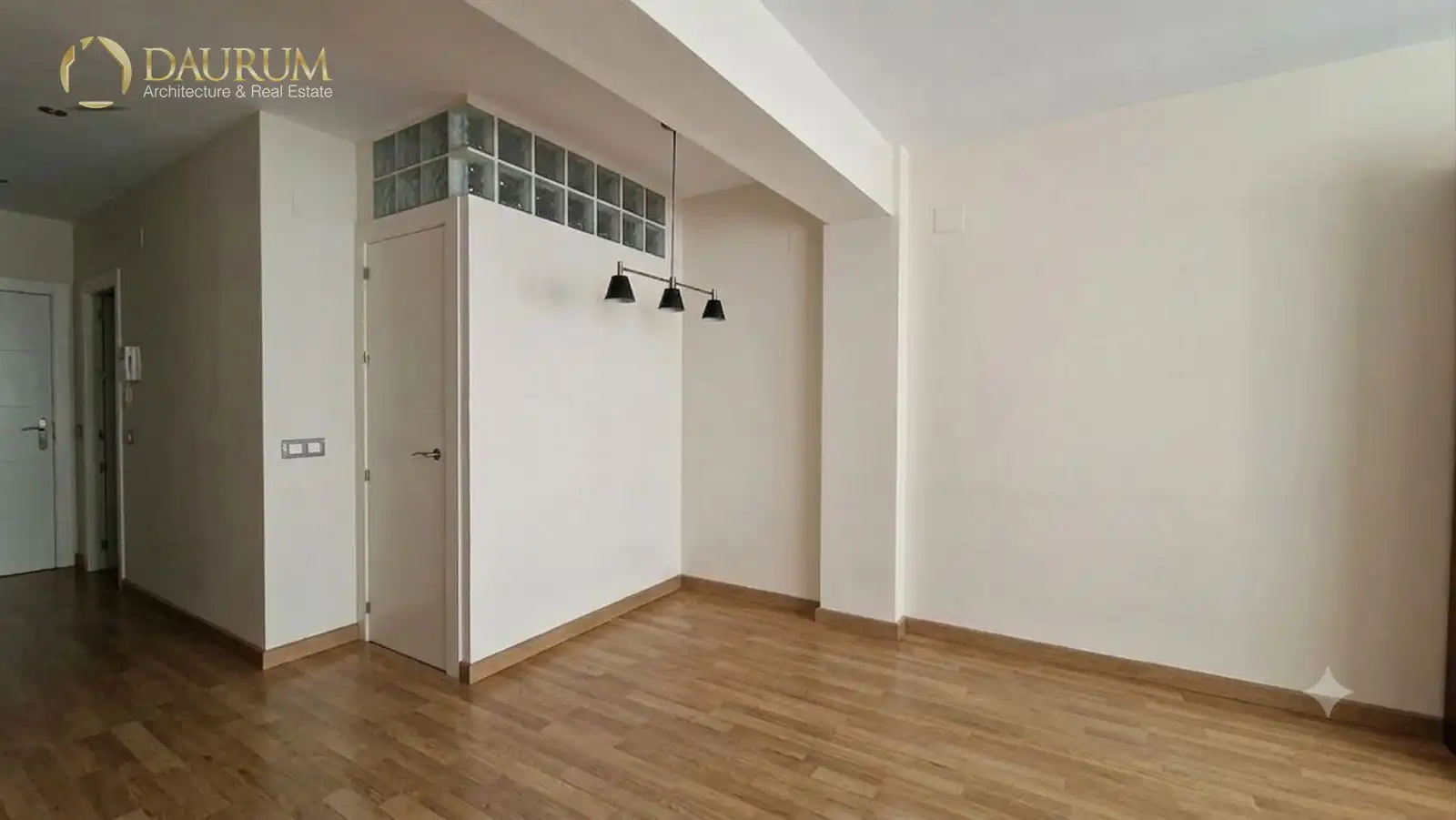 Sala d'estar de Dúplex en venda en Sevilla amb Aire condicionat, Calefacció i Terrassa