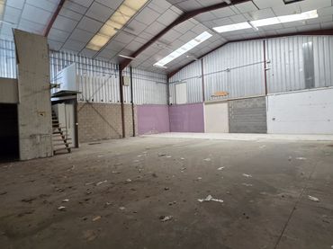 Local comercial en venda a La Lastra