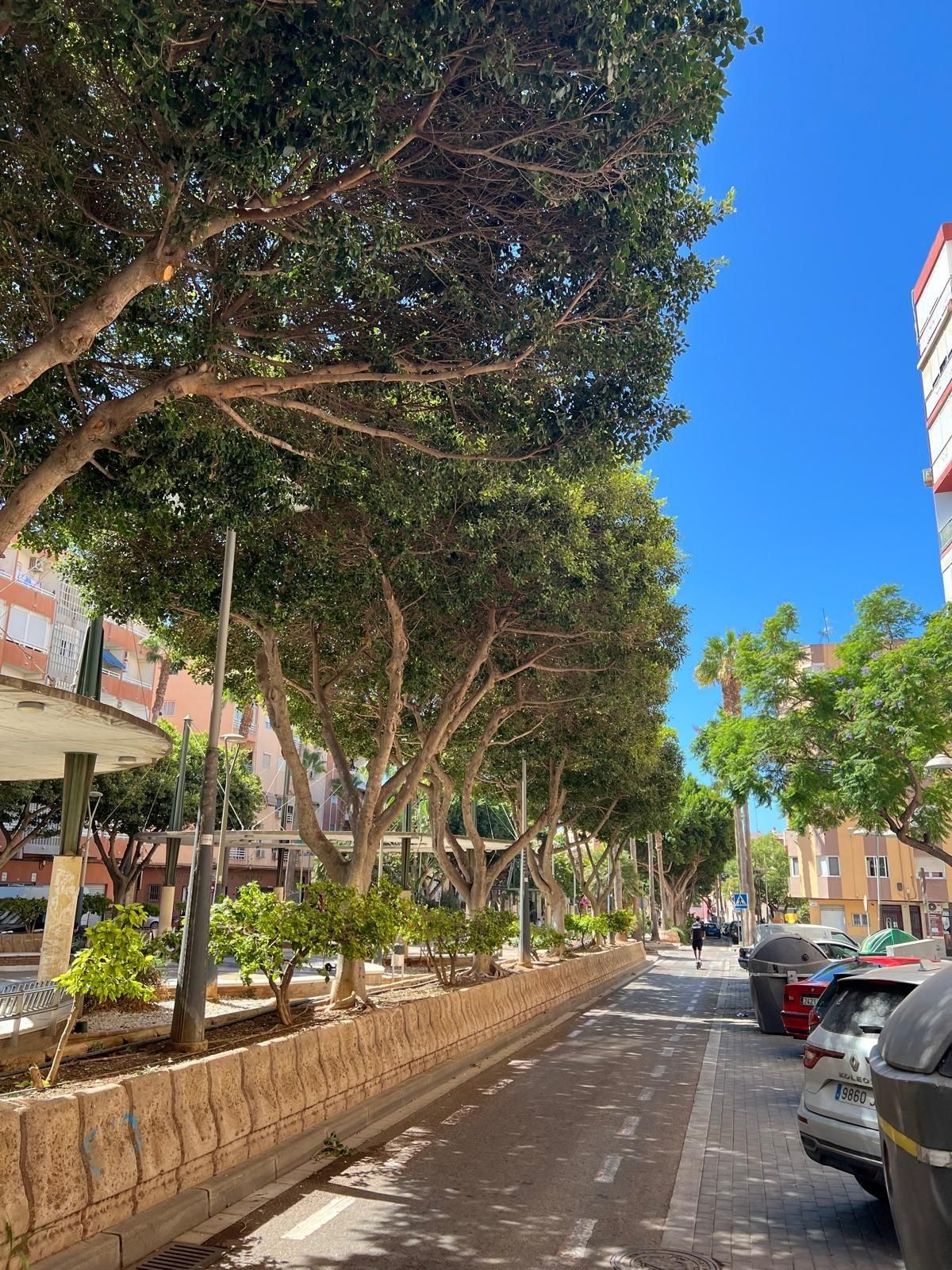 Vista exterior de Piso en venta en  Almería Capital con Aire acondicionado