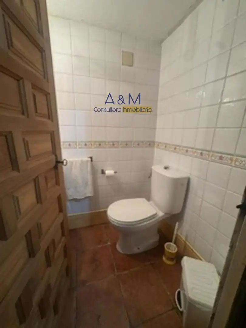 Bathroom of Detached homes for sale in Cistérniga  with Heating, Private garden and Terrace