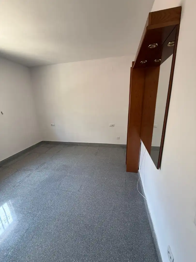 Haus oder Chalet zur Miete in Viladecans mit Klimaanlage, Heizung und Privatgarten
