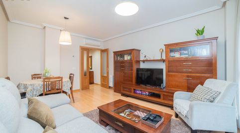 Foto 2 de Piso en venta en Calle de Nicolás Fuster, San José - Buenos Aires, Pinto