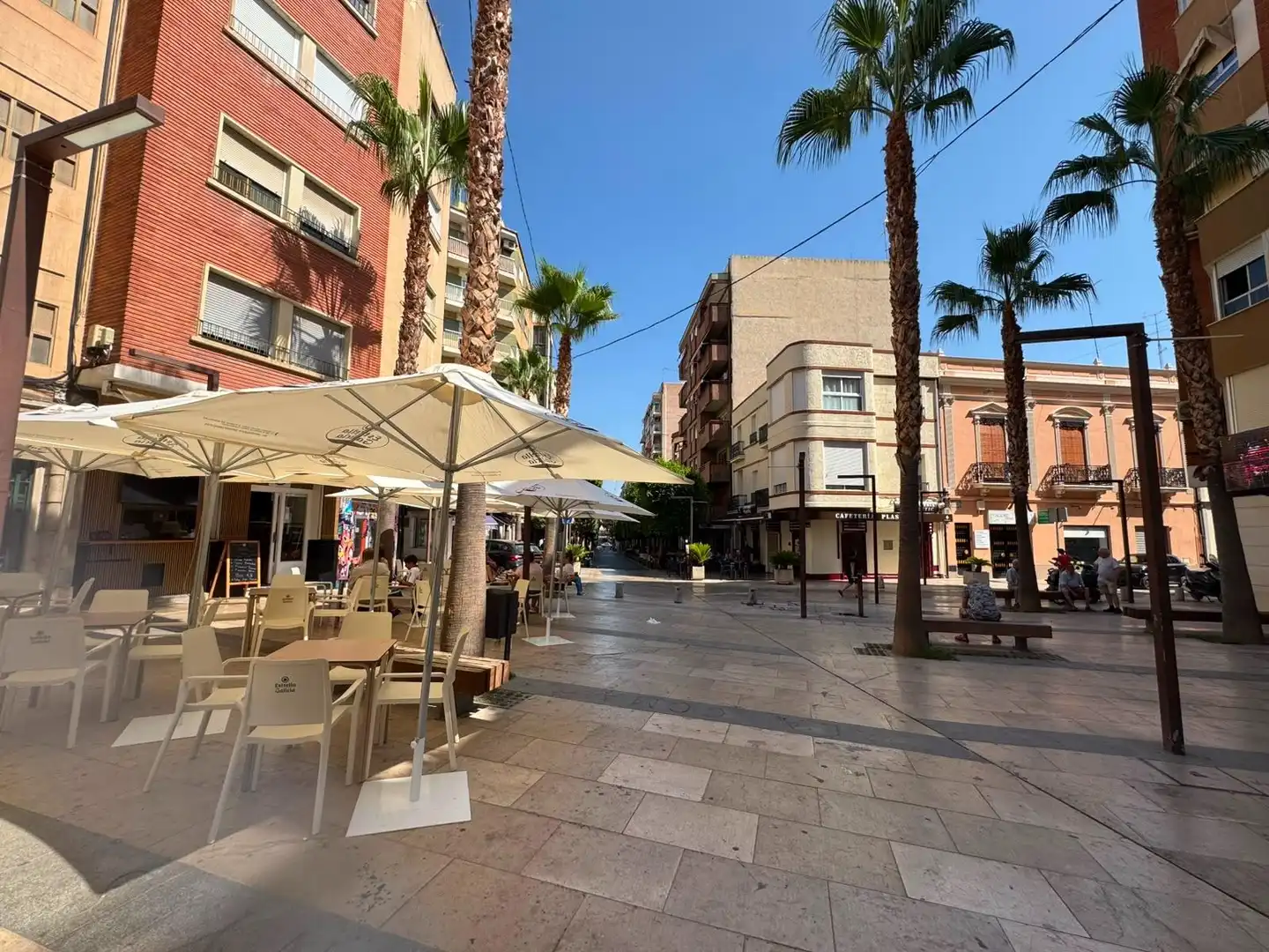 Vista exterior de Local de alquiler en Llíria con Aire acondicionado, Terraza y Amueblado