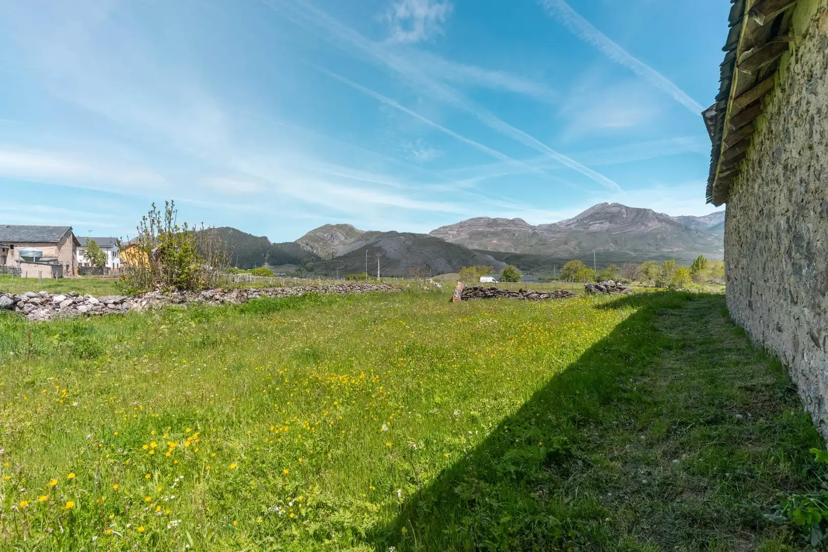 Casa o chalet en venta en Cabrillanes con Jardín privado, Terraza y Trastero