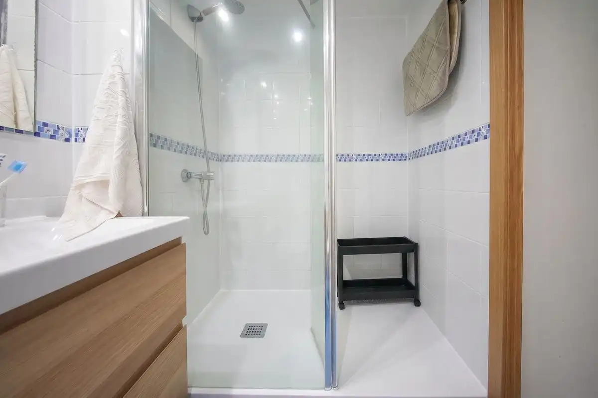 Baño de Piso en venta en Madrid con Aire acondicionado, Calefacción y Terraza