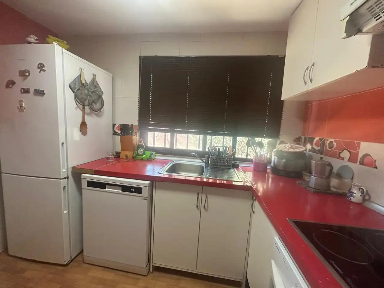 Cocina de Casa o chalet en venta en Dos Hermanas con Aire acondicionado, Calefacción y Jardín privado
