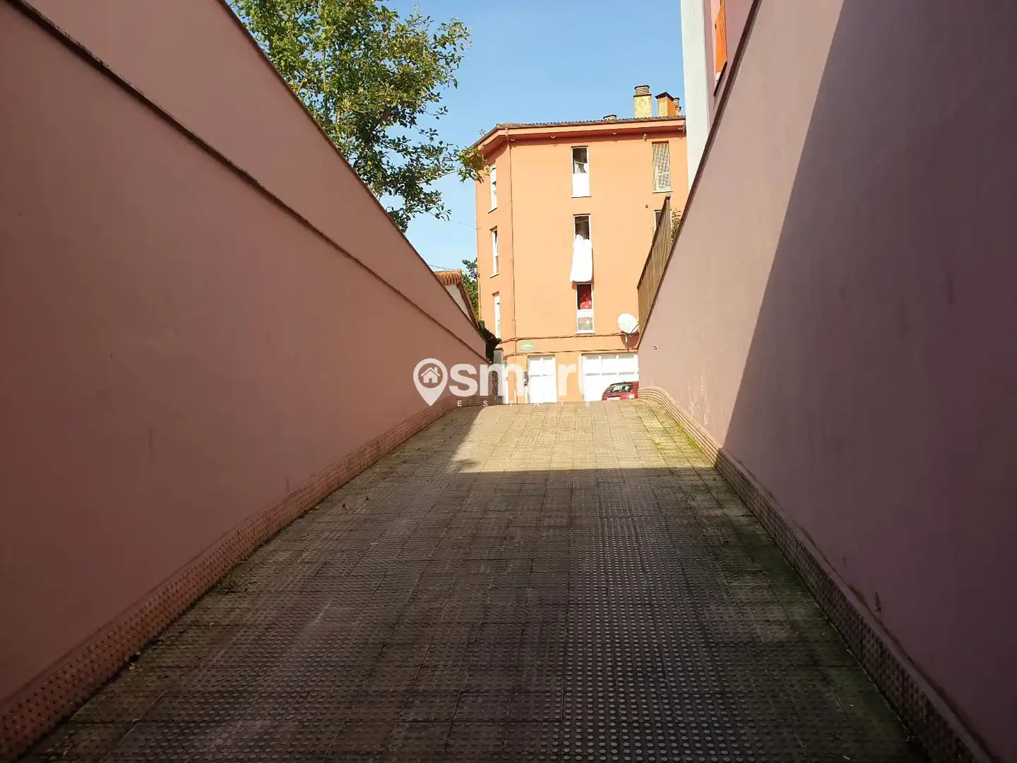 Parking of Flat for sale in Llanes