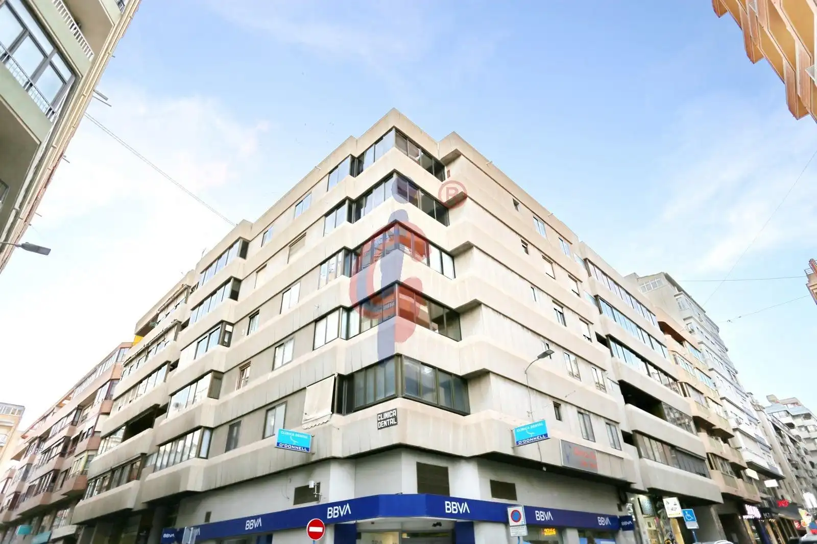 Vista exterior de Apartamento en venta en Alicante / Alacant con Amueblado