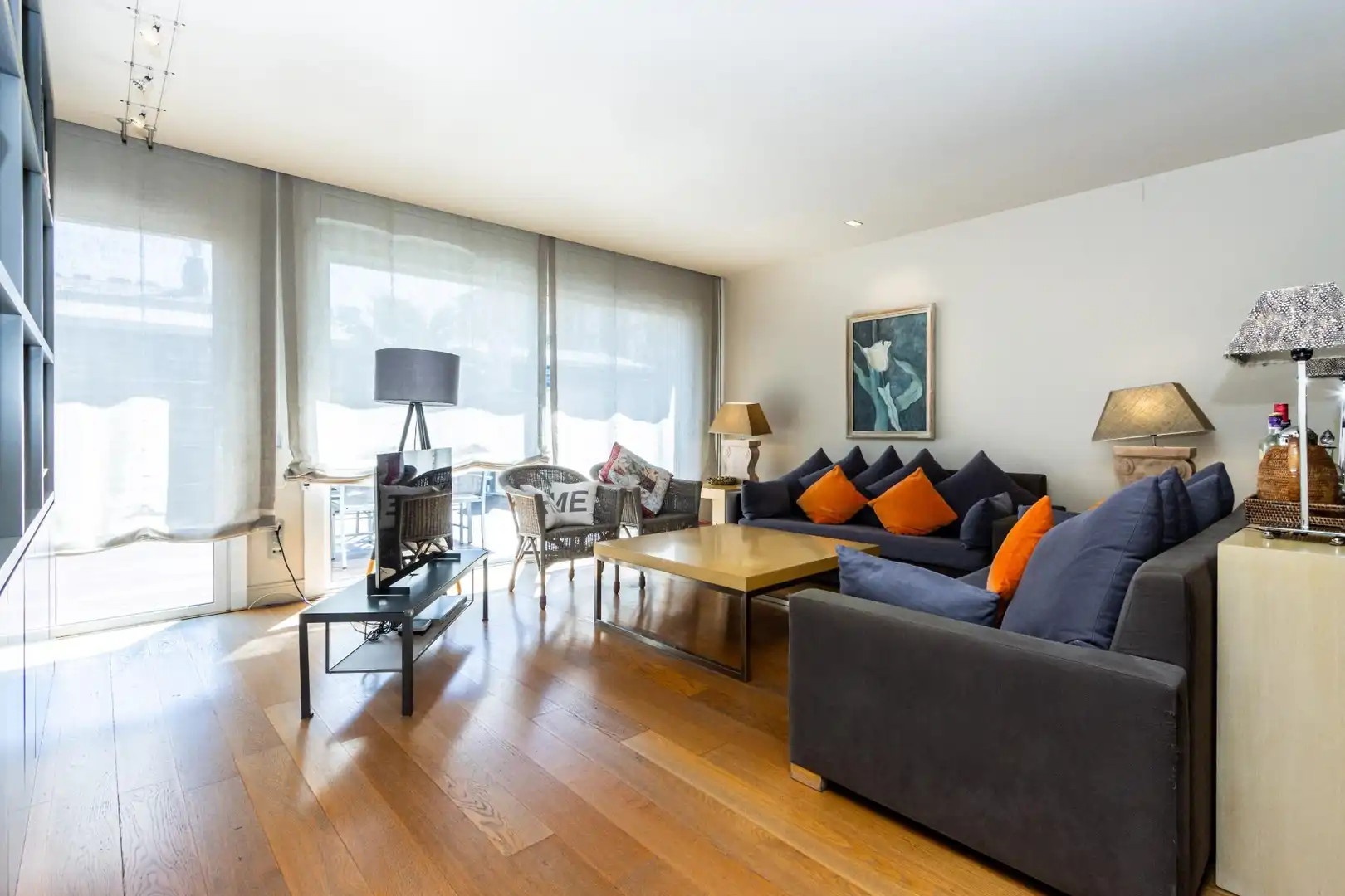Sala de estar de Casa adosada en venta en Sabadell con Piscina comunitaria