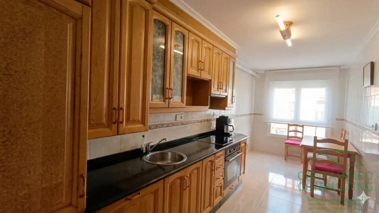 Cocina de Piso en venta en Navia con Calefacción y Amueblado