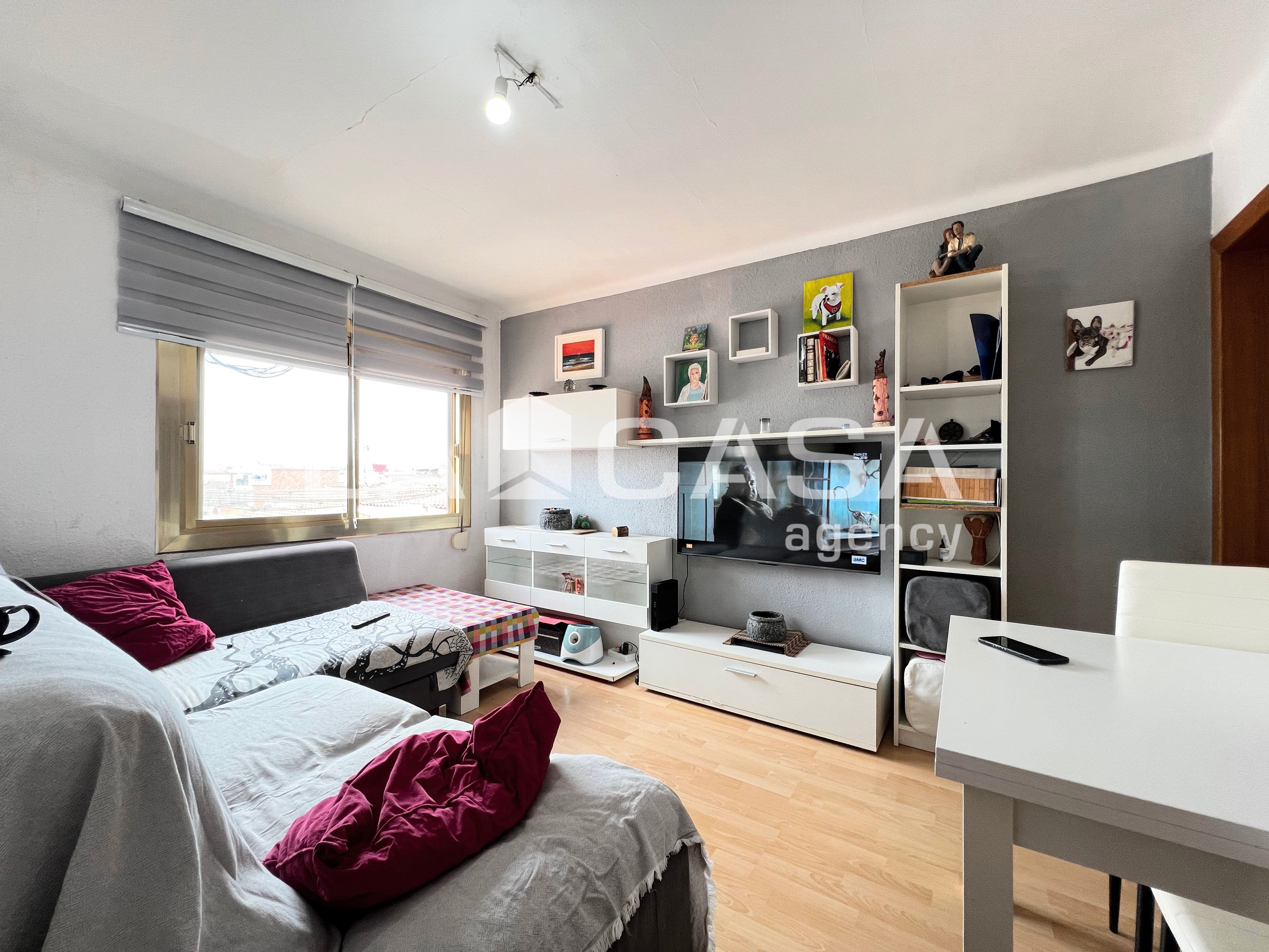 Bedroom of Flat for sale in Badalona