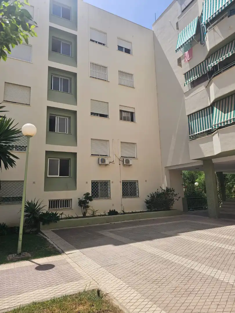 Vista exterior de Piso de alquiler en Benalmádena con Terraza, Amueblado y Horno