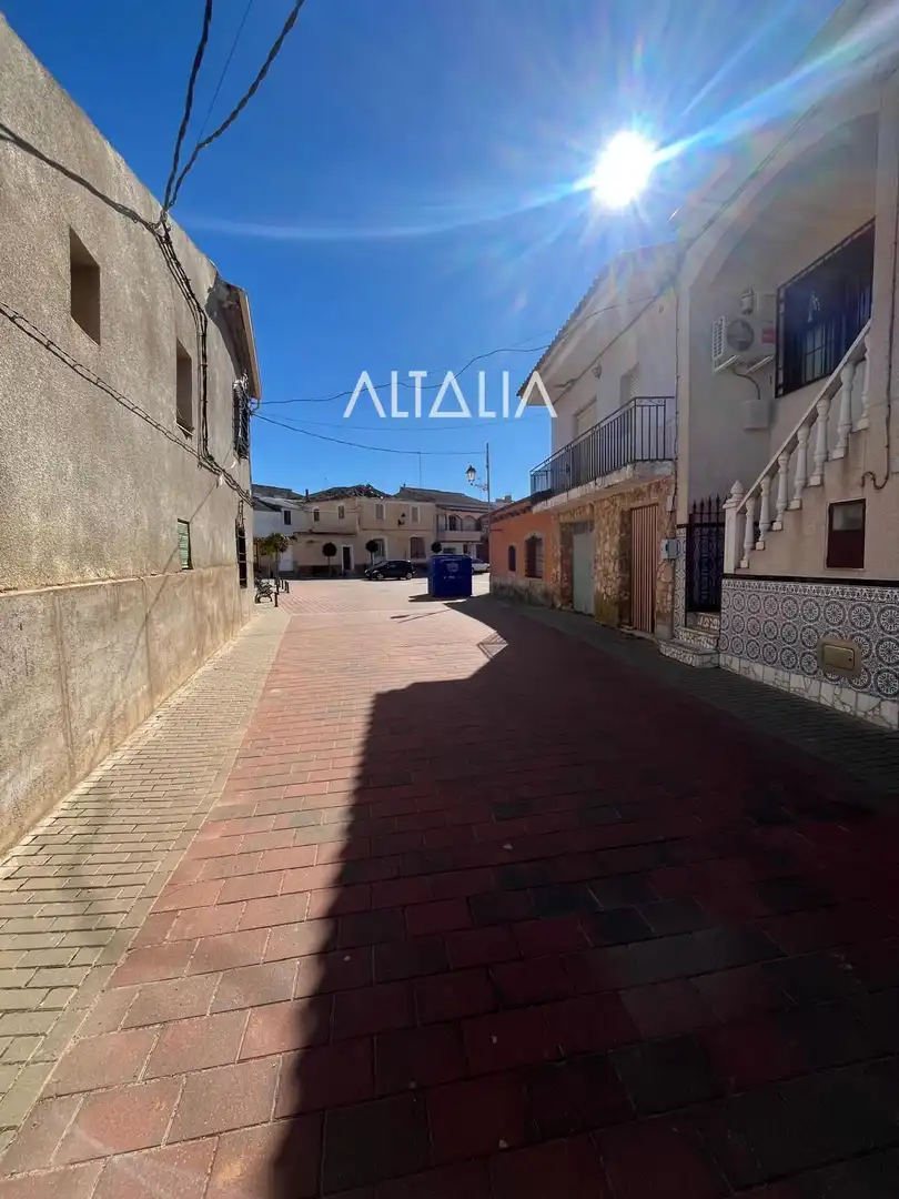 Exterior view of Houses for sale in Pinarejo  with Air Conditioner, Heating and Furnished
