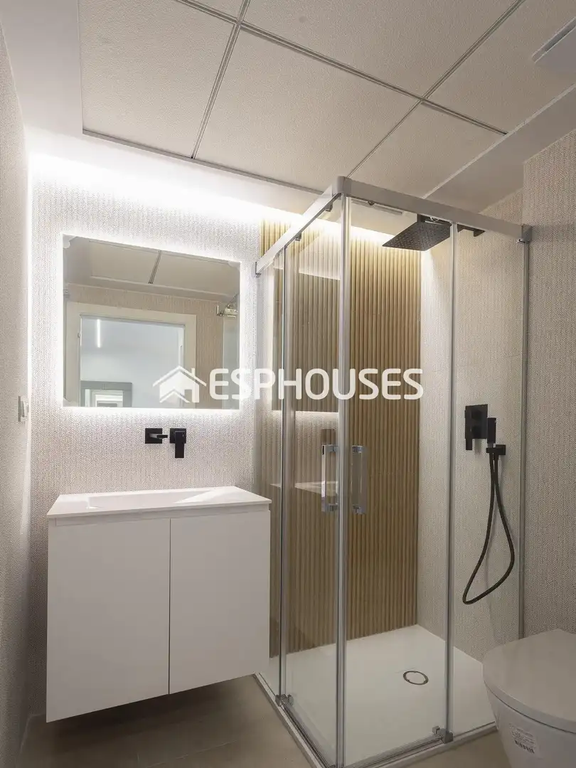 Bathroom of Attic for sale in Dénia  with Terrace, Balcony and Community pool
