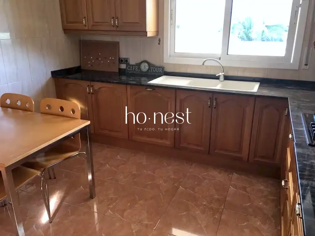 Casa con terraza en venta en Sant Cugat Sesgarrigues, imagen 2