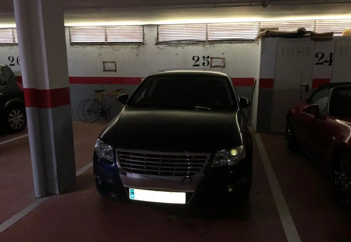 Garaje en venta en Calle Pedro Rodríguez-Parets, Valdenoja