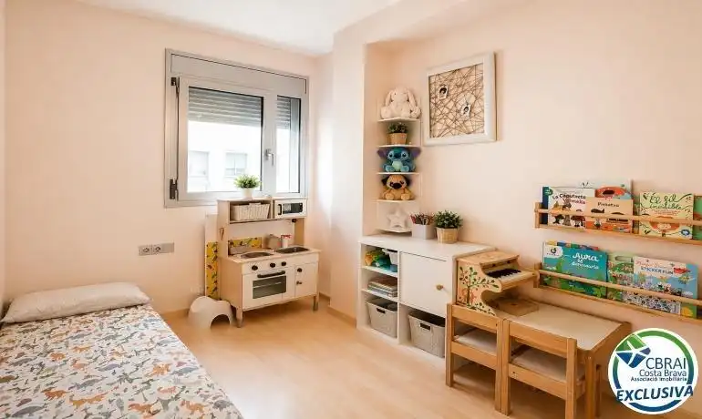 Bedroom of Apartments for sale in Roses  with Air Conditioner, Heating and Terrace