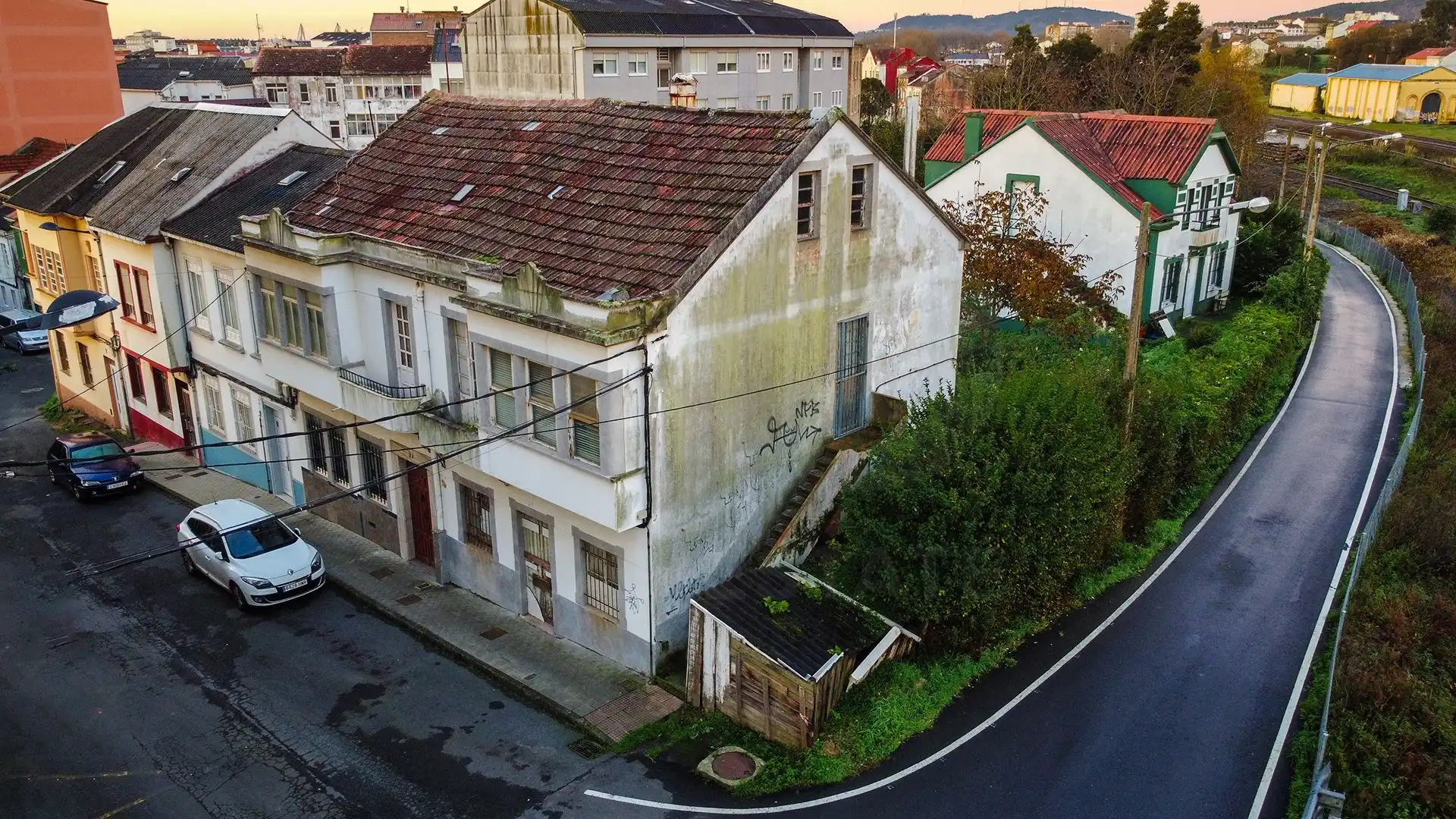 Casa aparellada en venda a Porta Nova