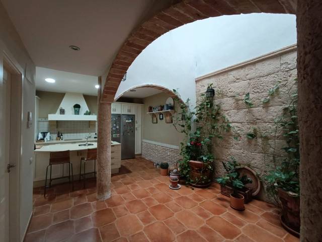 Casa adosada en Venta en La Carlota