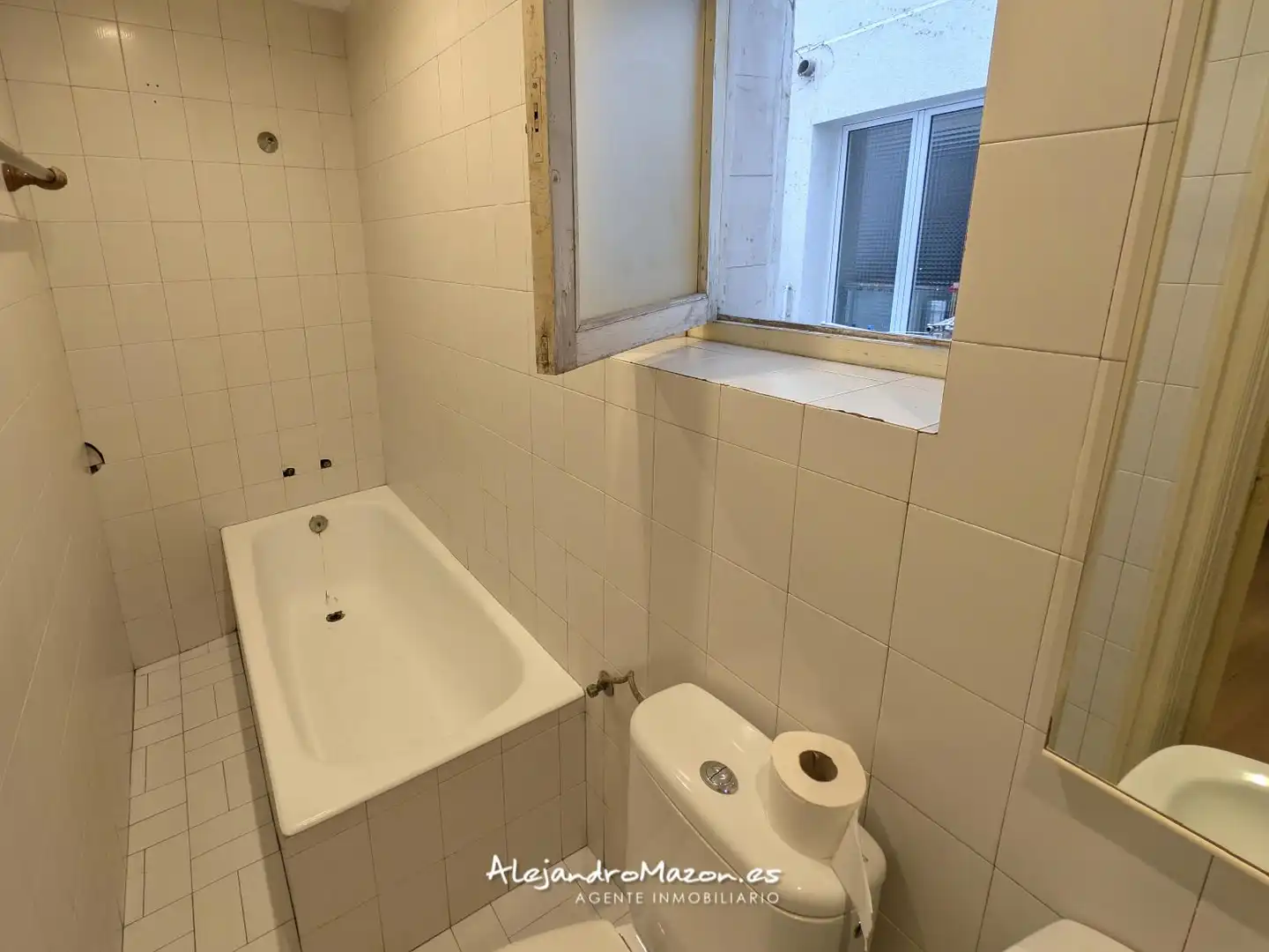 Baño de Piso en venta en Castro-Urdiales con Aire acondicionado, Calefacción y Terraza