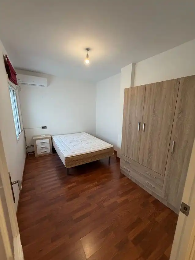 Habitación de Piso en venta en La Puebla de Cazalla con Aire acondicionado