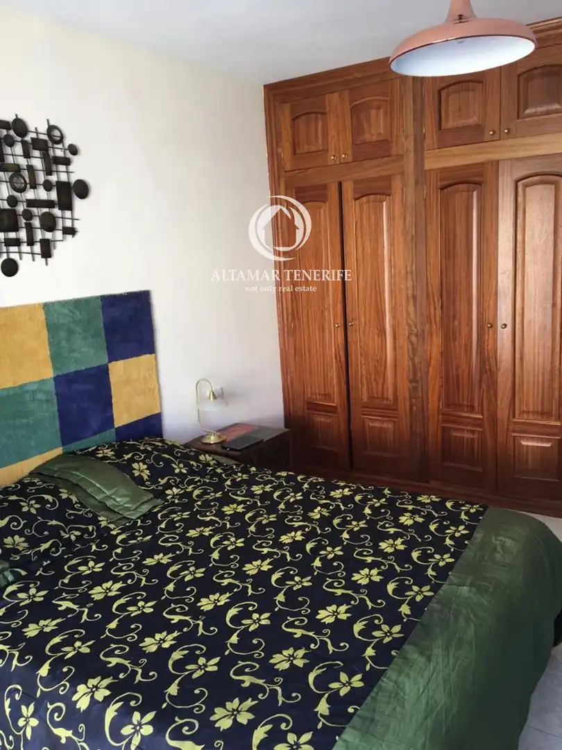 Habitación de Apartamento de alquiler en Arona con Terraza, Piscina y Amueblado