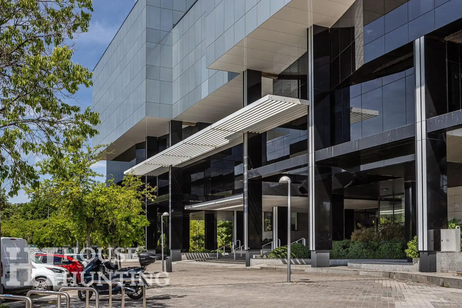 Vista exterior de Piso en venta en Madrid con Calefacción