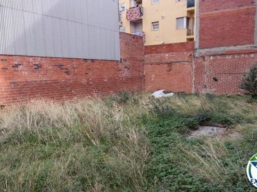 Terreno residencial en venta en Carrer de Tapís