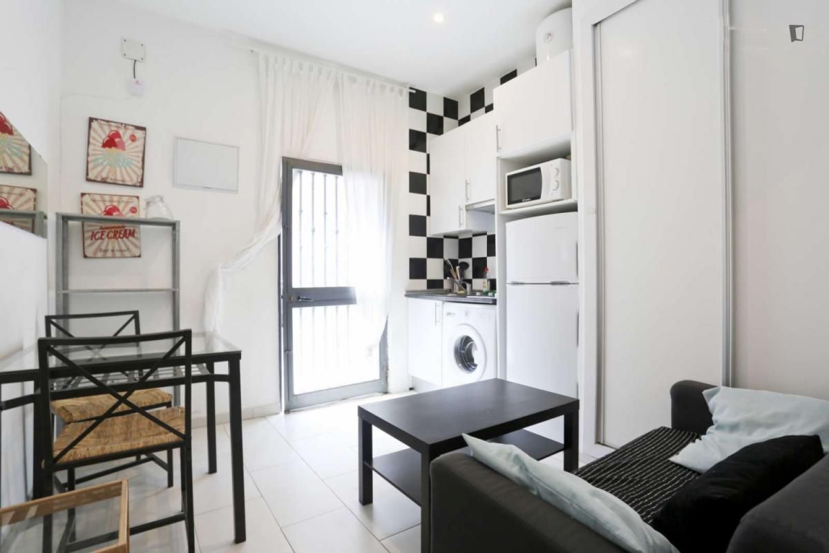 Study to rent in Pradolongo