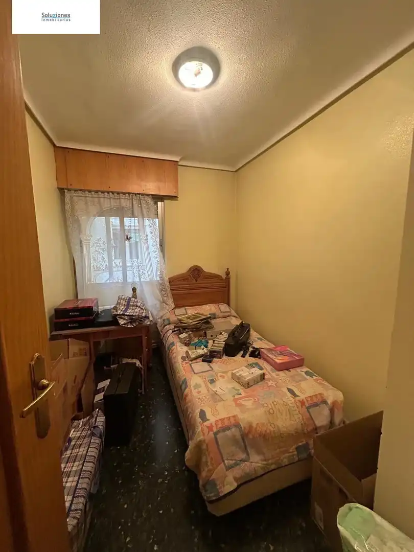Habitación de Piso en venta en Albacete con Calefacción, Trastero y Balcón