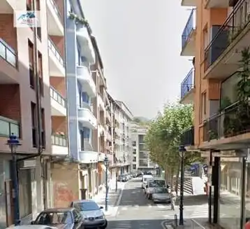 Piso en venta en Calle MARTIN ETXEBERRIA, Erialdea / Centro