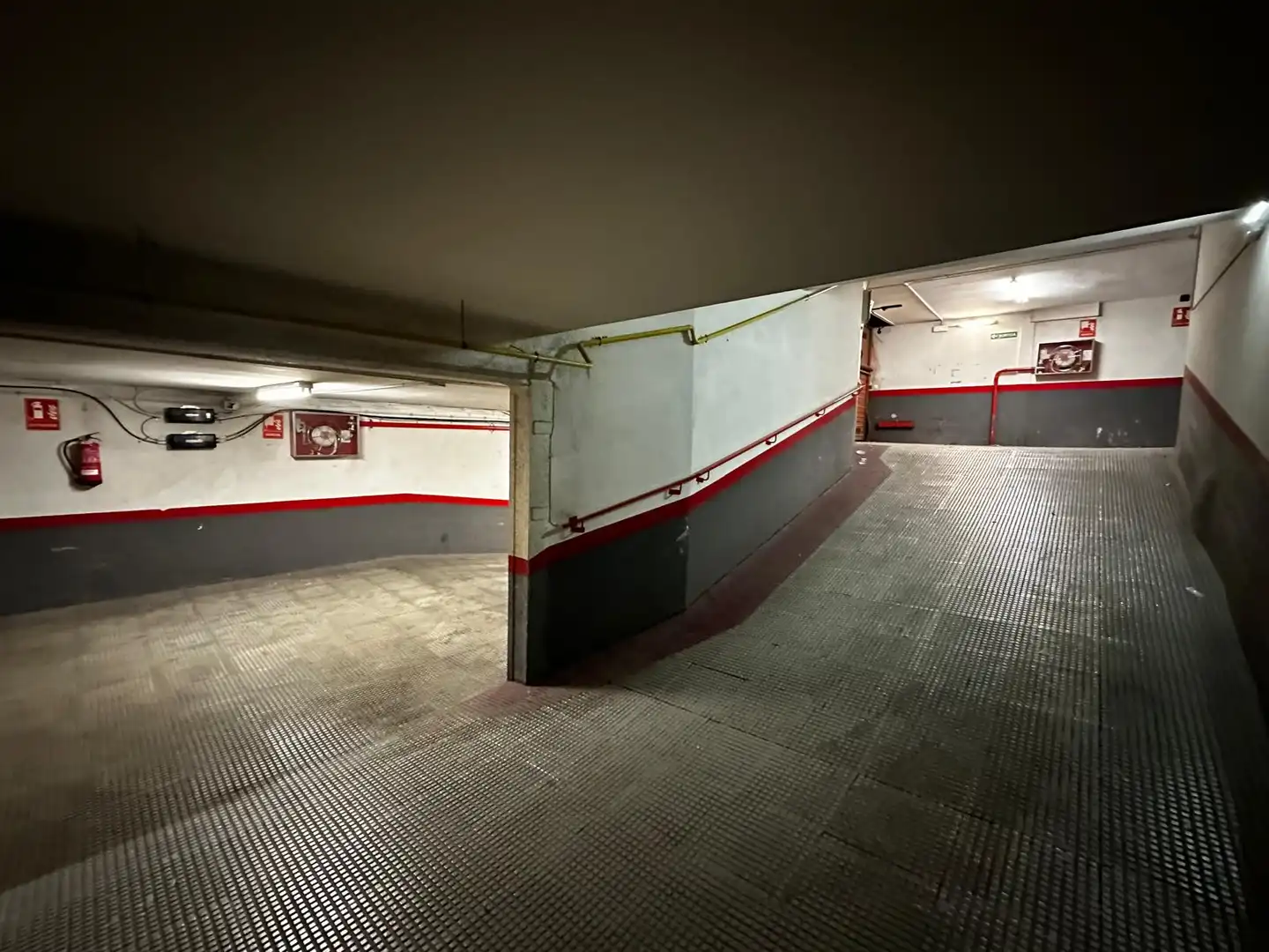 Motorradstellplatz zur Miete in Sarrià - Sant Gervasi, imagen 6