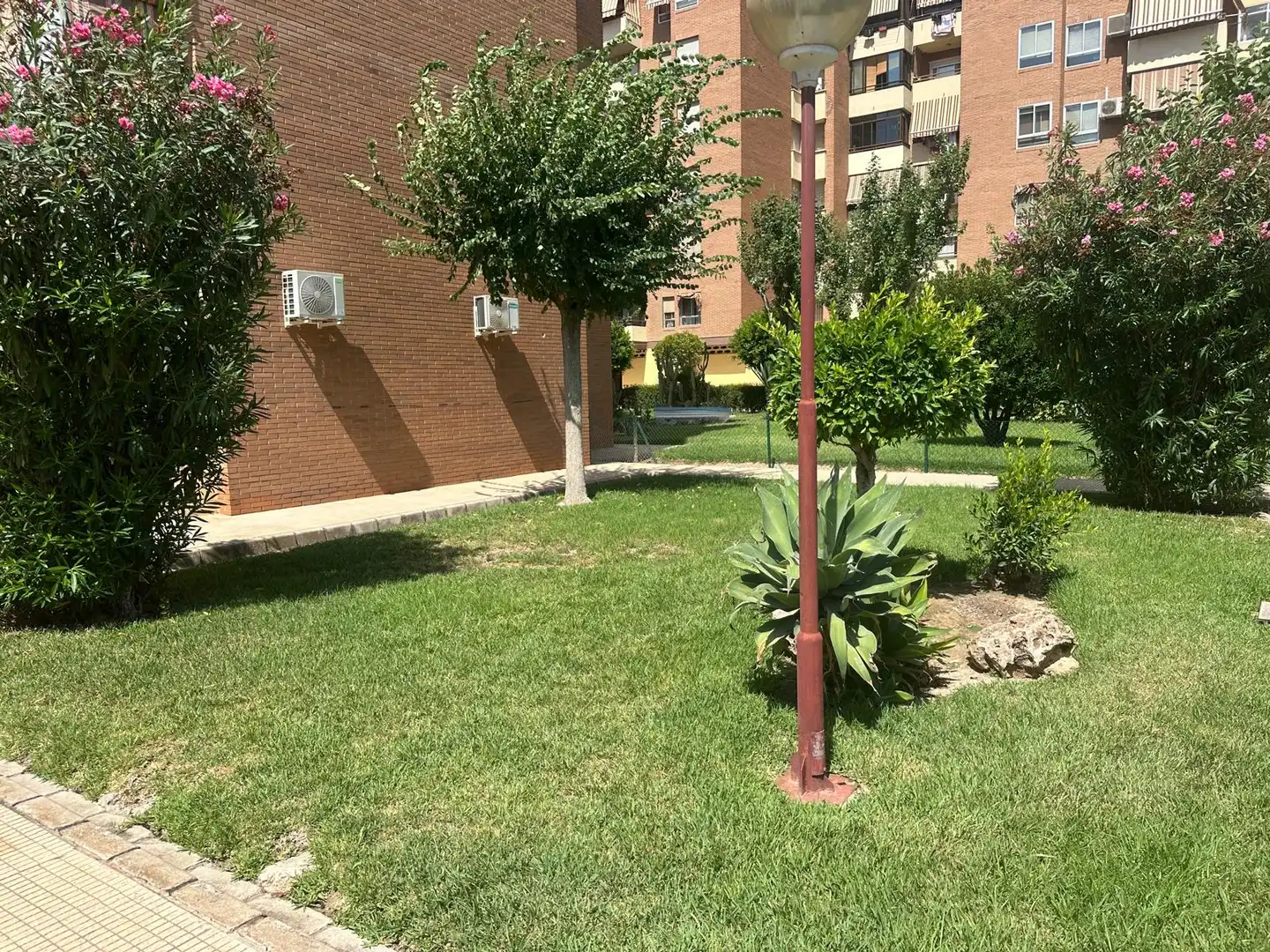 Jardín de Piso en venta en Alicante / Alacant con Aire acondicionado, Calefacción y Terraza
