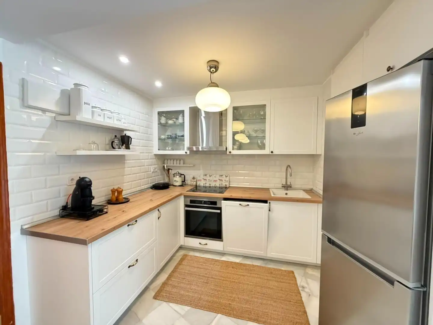 Cocina de Apartamento en venta en Torrevieja con Aire acondicionado, Calefacción y Balcón