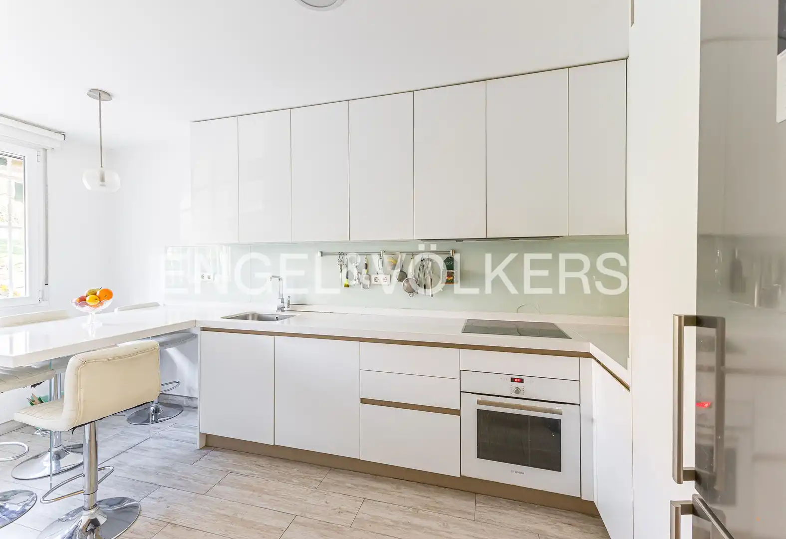 Küche von Haus oder Chalet zum Verkauf in Madrid mit Klimaanlage, Heizung und Privatgarten