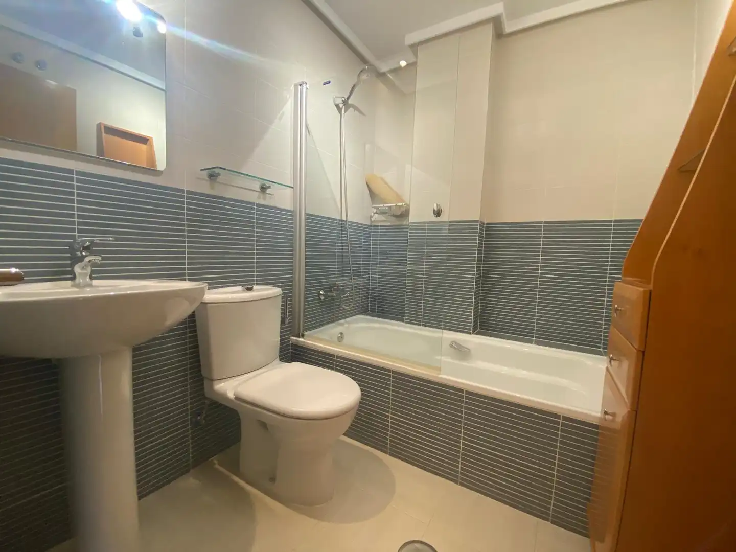 Bathroom of Detached homes for sale in Albacete  with Air Conditioner, Heating and Private garden