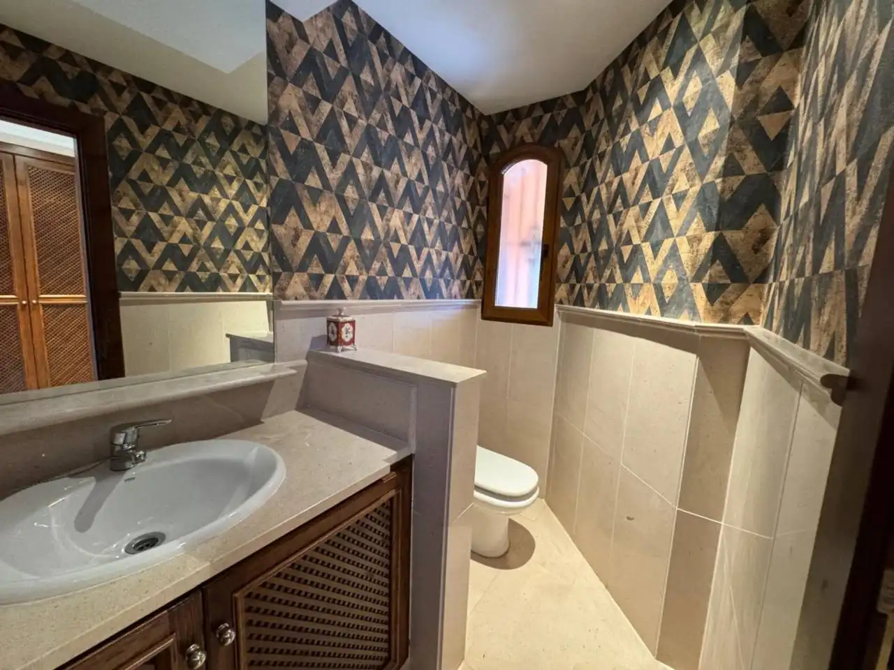 Badezimmer von Einfamilien-Reihenhaus zum Verkauf in Cartagena mit Klimaanlage, Privatgarten und Terrasse