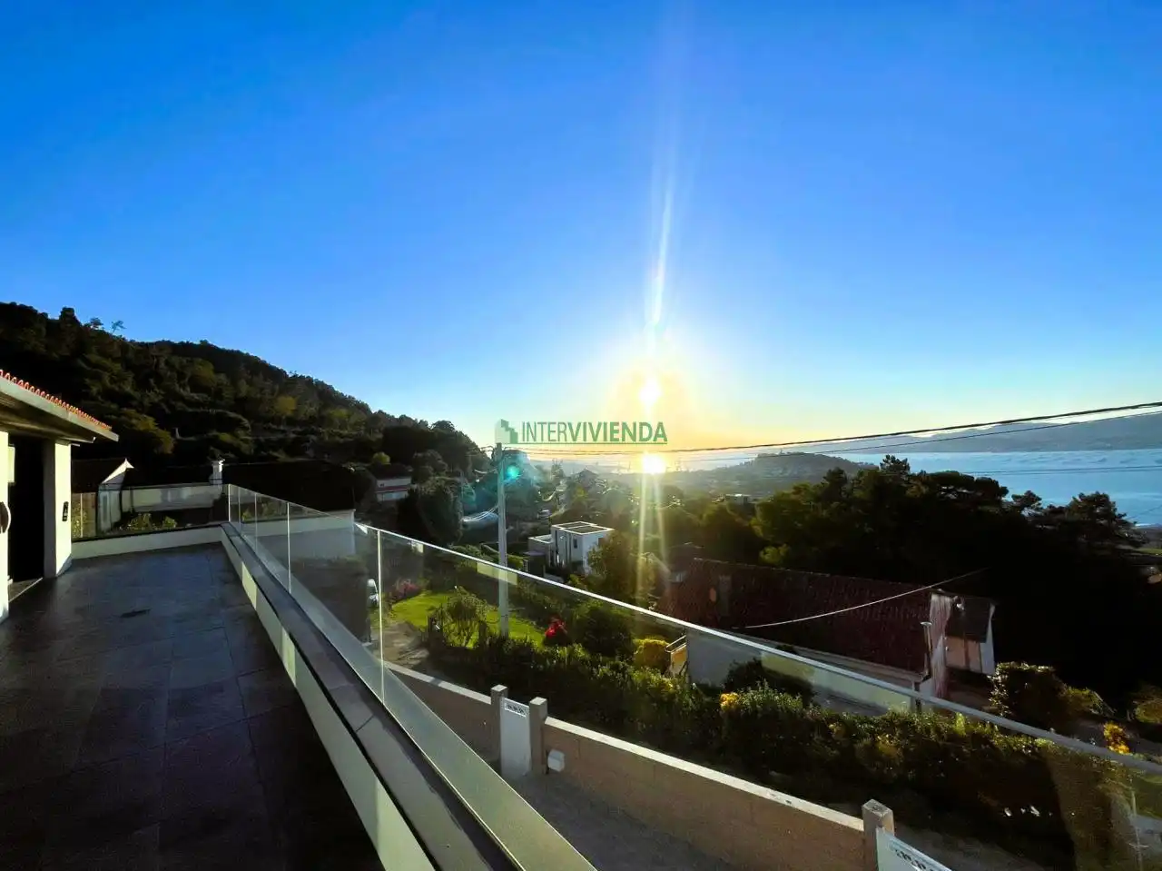 Vista exterior de Casa o xalet en venda en Redondela amb Calefacció, Jardí privat i Terrassa