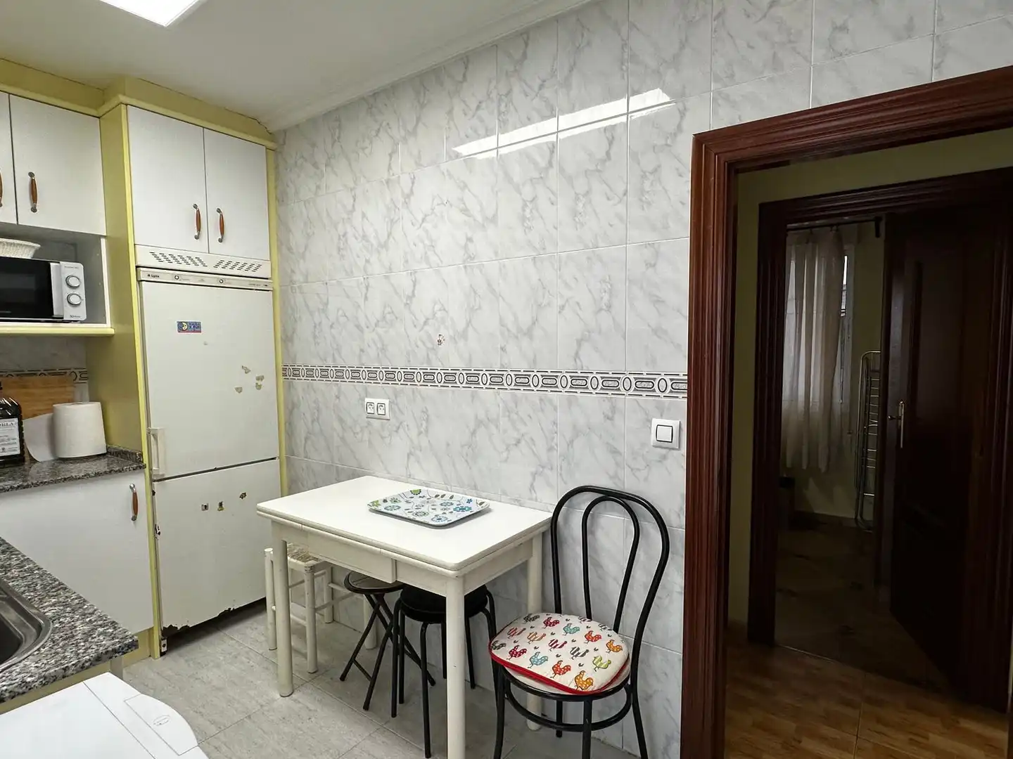 Cocina de Piso en venta en Gijón  con Calefacción, Terraza y Piscina
