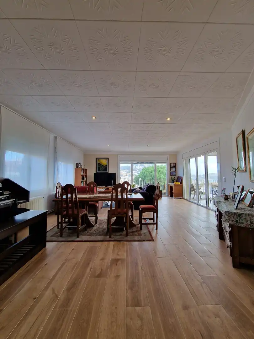 Piso con terraza en venta en Carrer de la Selva, imagen 7
