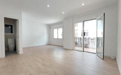 Living room of Flat for sale in Cabrils  with Parquet flooring, Terrace and Balcony