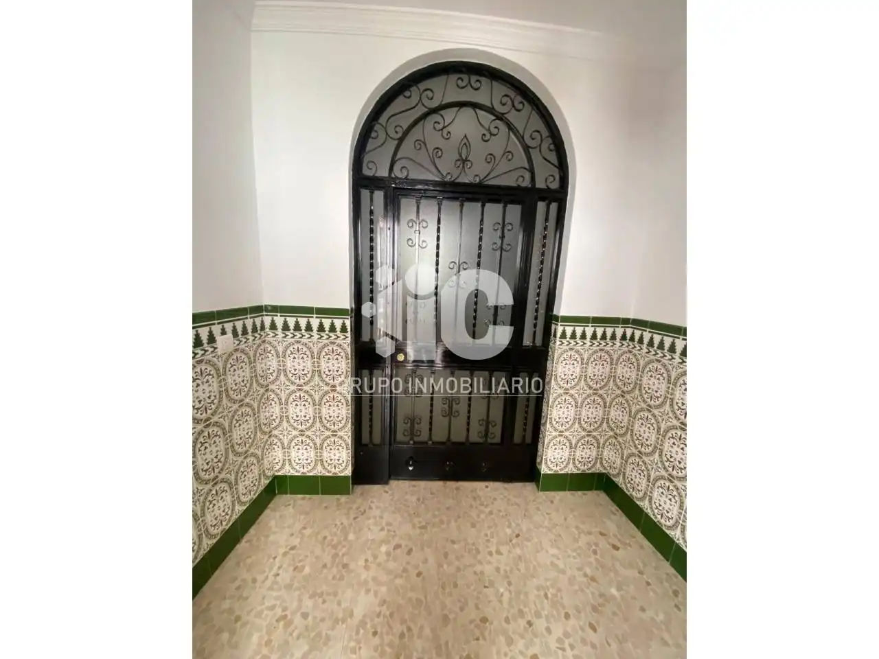 House for sale in Calle ARRIBA, imagen 2