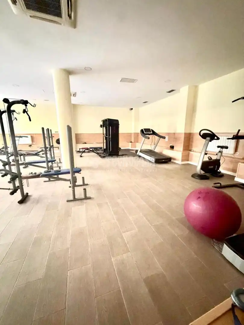 Piso en venta en Cedillo del Condado con Aire acondicionado, Terraza y Piscina
