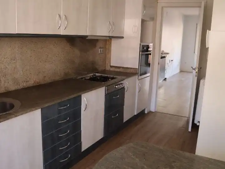 Piso con ascensor en venta en Carrer Doctor Combelles 3, imagen 8