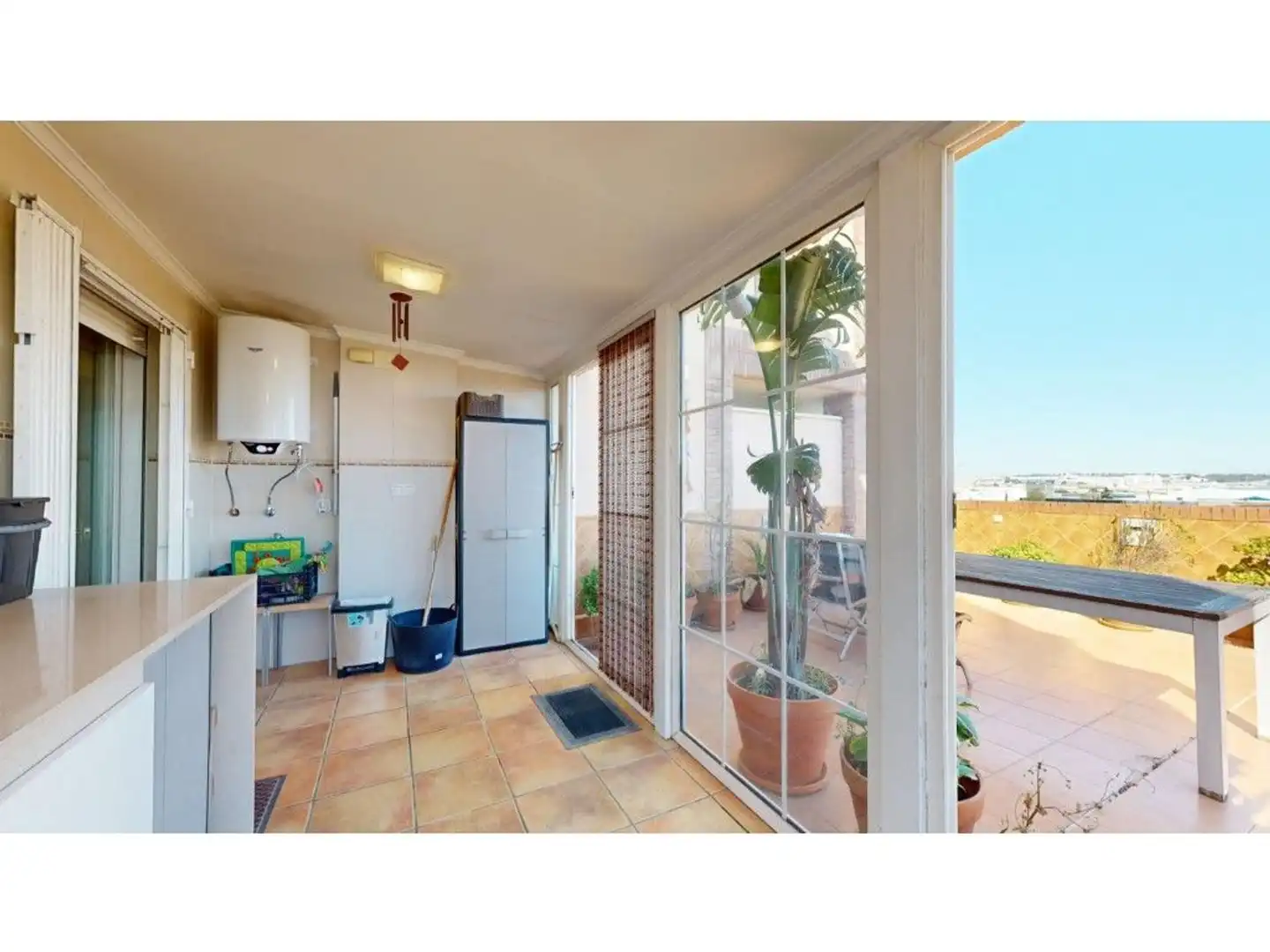 Vista exterior de Ático en venta en Paterna con Aire acondicionado, Terraza y Trastero
