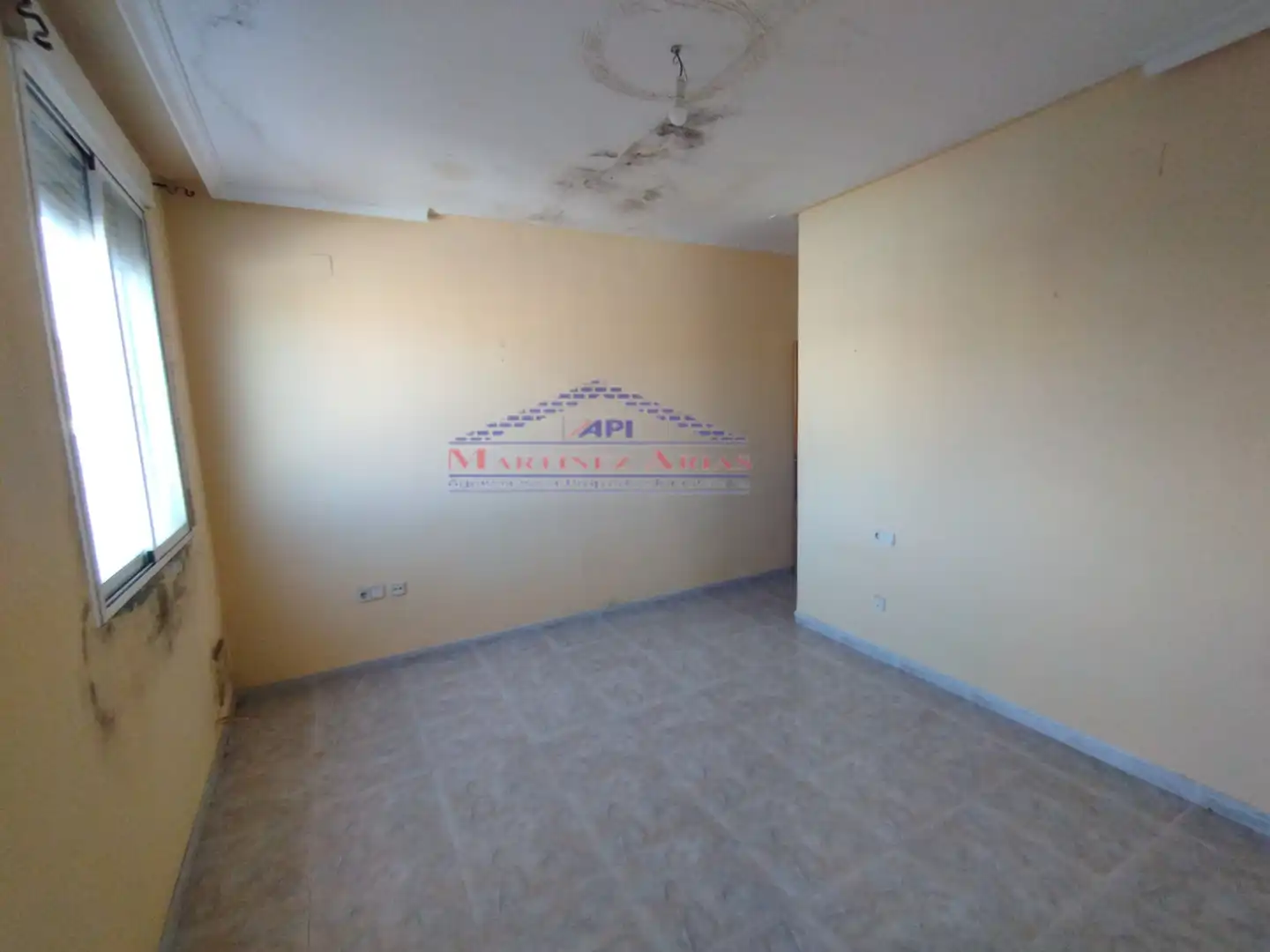 Habitación de Piso en venta en Linares con Terraza y Balcón